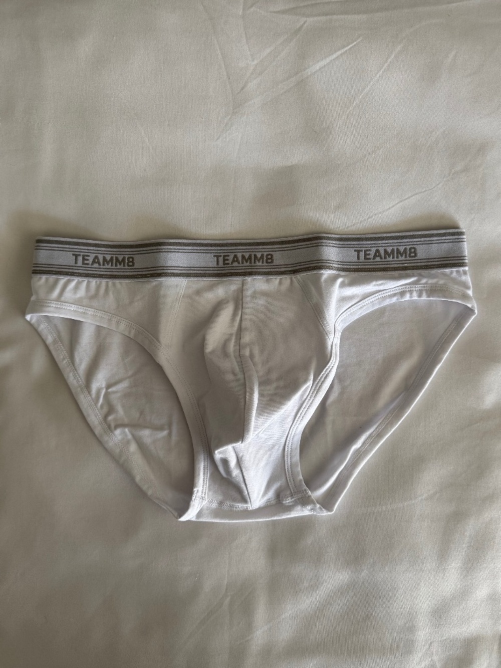 teamm8 | Classic Brief White - Size Medium